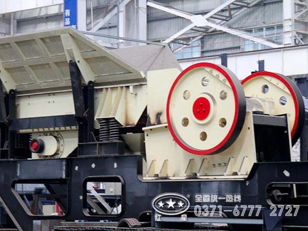 輪胎顎式移動破碎機(jī)