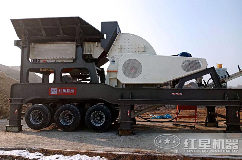 移動重錘式破碎機(jī) 移動重錘式破碎機(jī)
