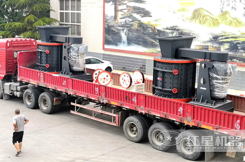 這是立式復合破碎機 這是立式復合破碎機