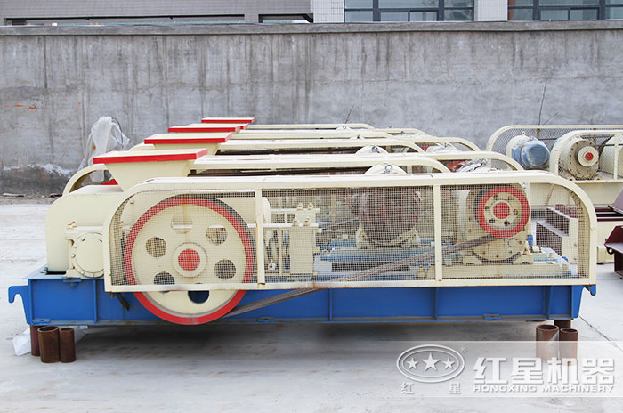 對(duì)輥式破碎機(jī)設(shè)備，價(jià)格優(yōu)惠
